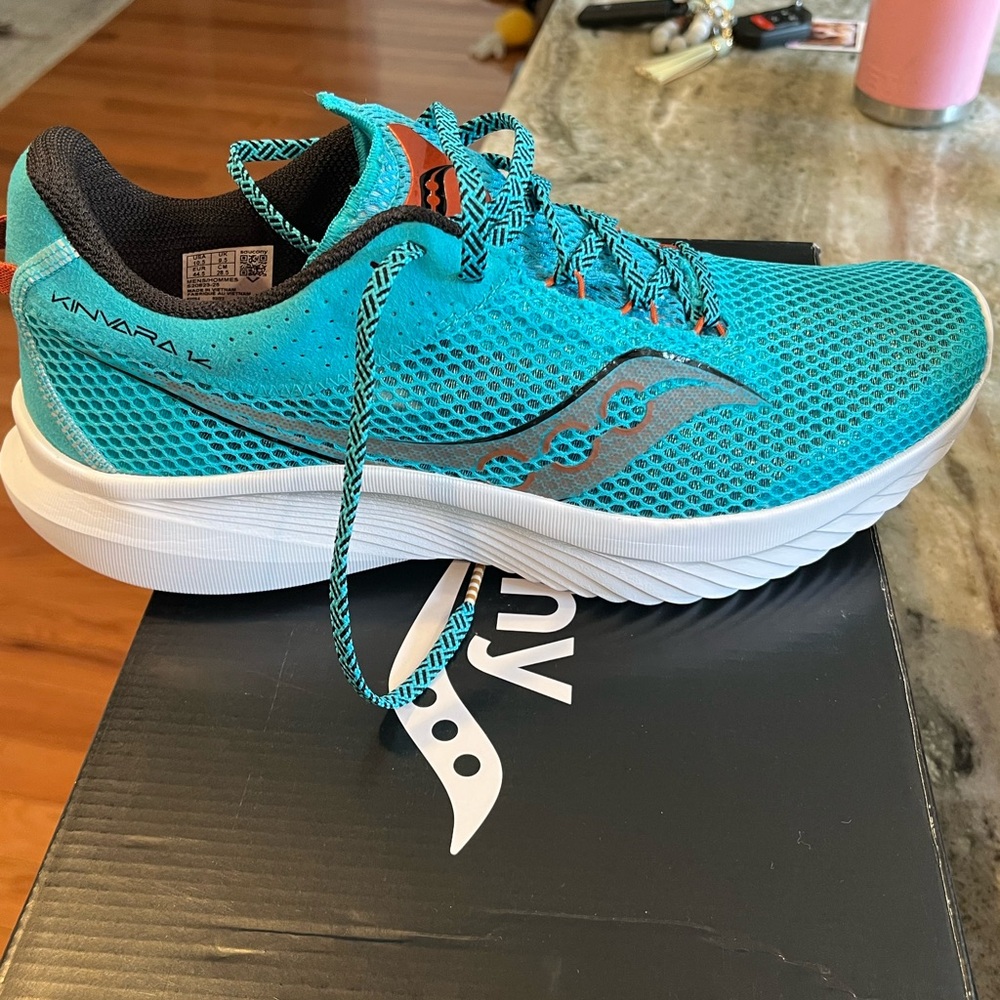 Saucony Kinvara 14 men’s size 10.5